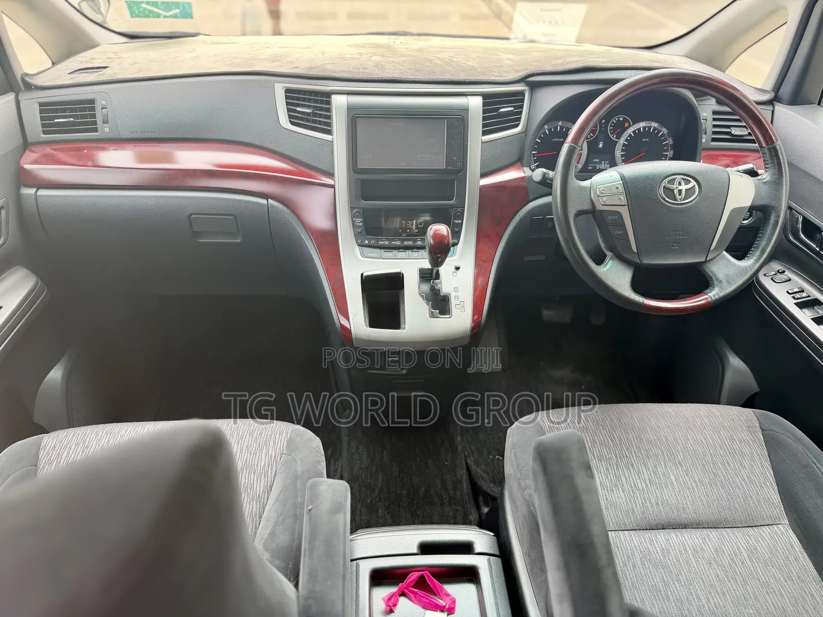 Toyota Alphard 2.4 Petrol FWD 2010 White