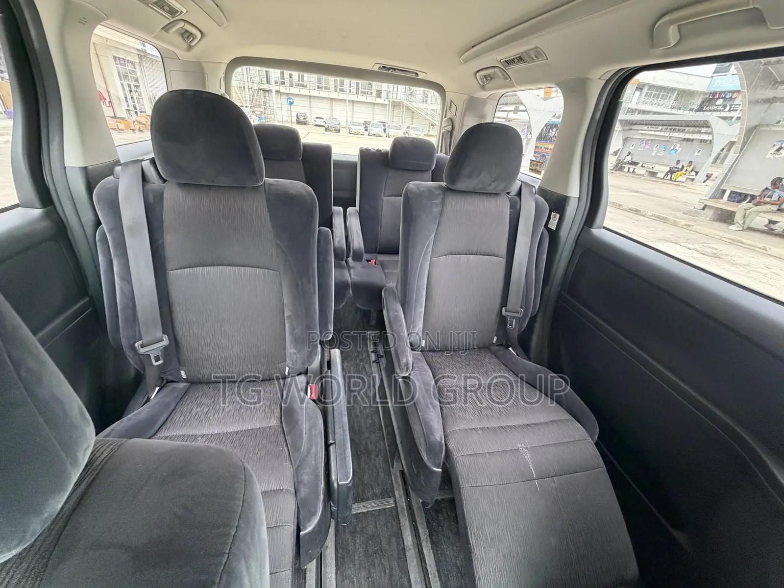 Toyota Alphard 2.4 Petrol FWD 2010 White