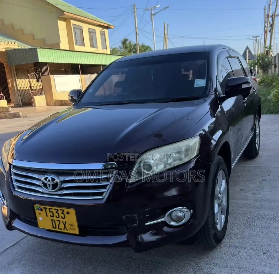 Toyota Vanguard 2011 Maroon