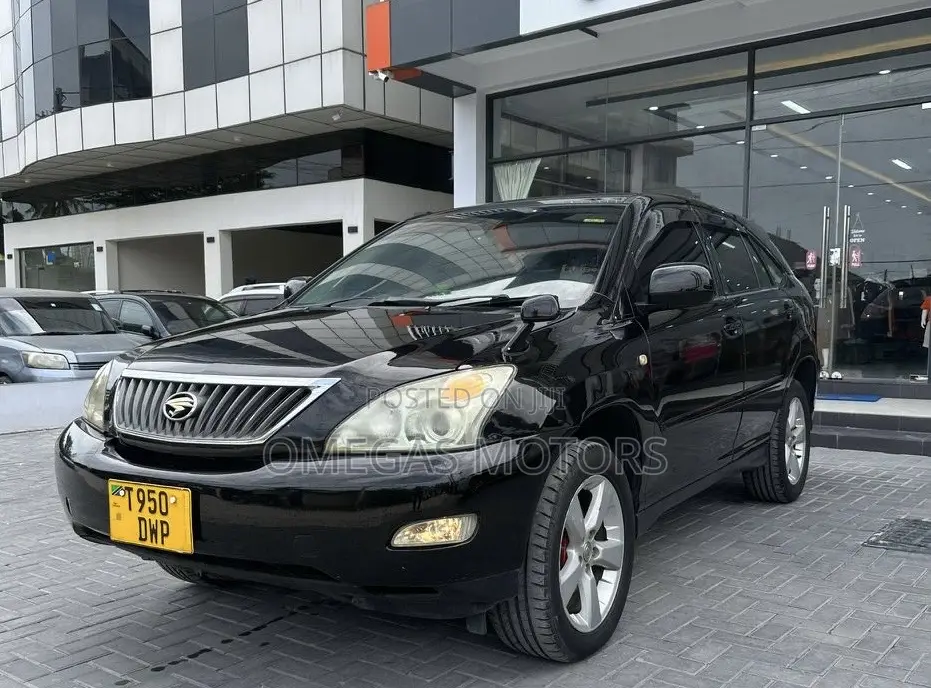 Toyota Harrier 3.0 V6 2004 Black