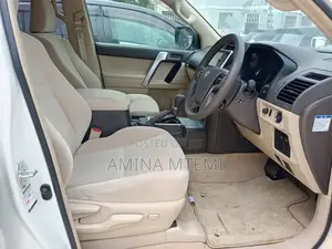 Toyota Land Cruiser Prado 2017 White