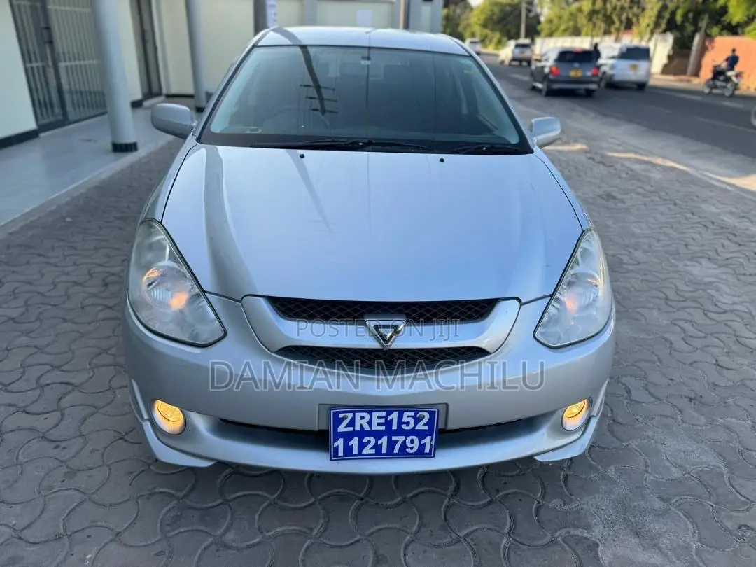 Toyota Caldina 2005 Silver