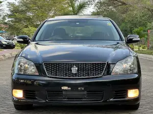 Toyota Crown 2006 Black