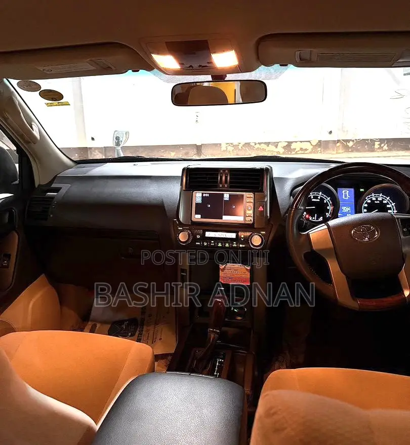 Toyota Land Cruiser Prado 2.7 i 2012 White