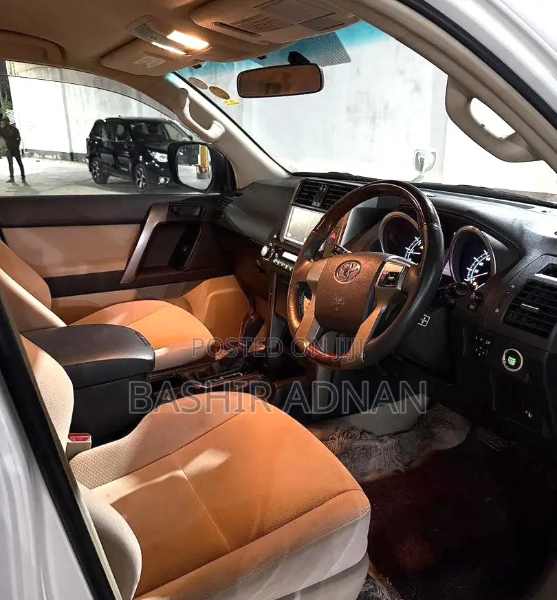 Toyota Land Cruiser Prado 2.7 i 2012 White