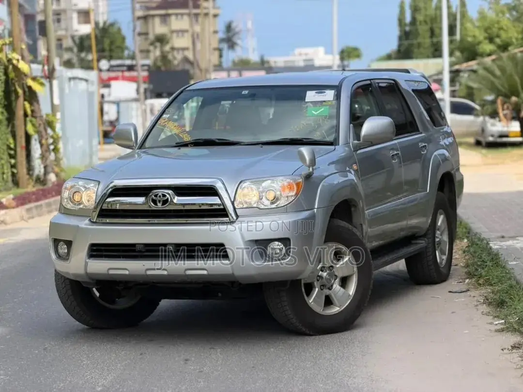 Toyota Hilux Surf 2006 Silver