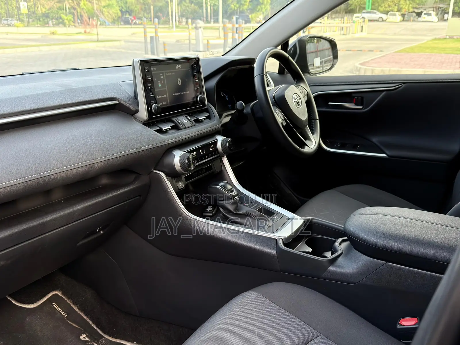 Toyota RAV4 2020 Blue
