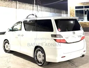 Toyota Vellfire 2010 White