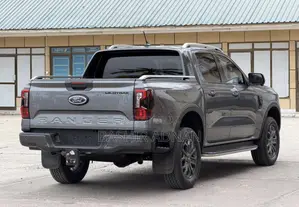 Ford Ranger Wildtrak 2023 Gray