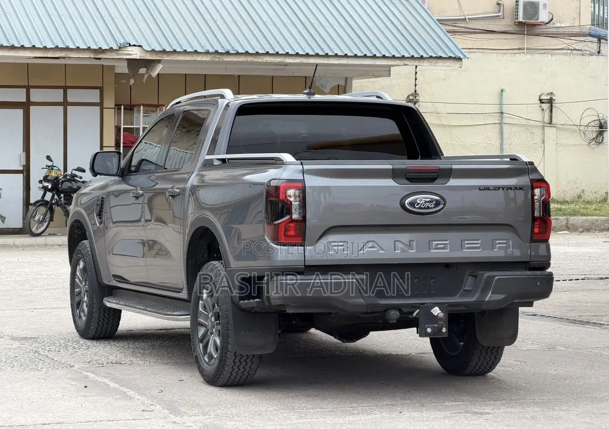 Ford Ranger Wildtrak 2023 Gray