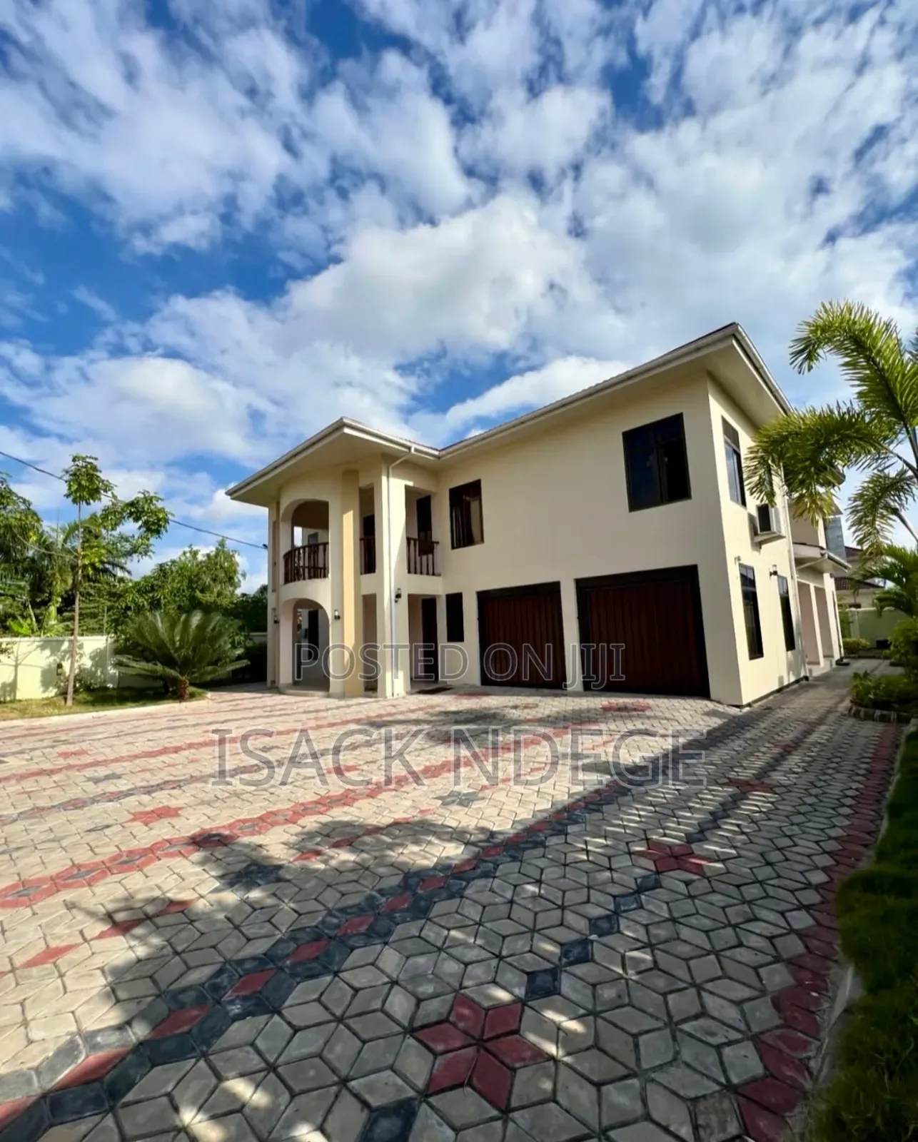 5bdrm House in Bahari Beach, Kinondoni for rent