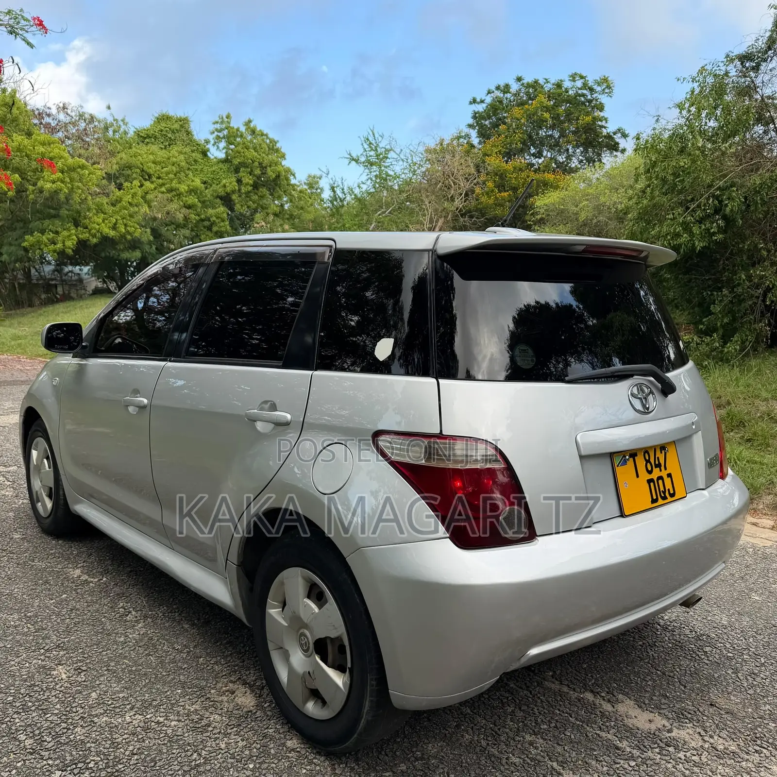 Toyota IST 2005 Silver