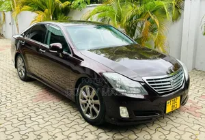 Toyota Crown 2010 Black