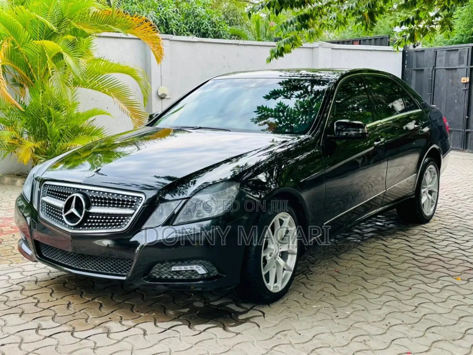 Mercedes-Benz E250 2011 Black