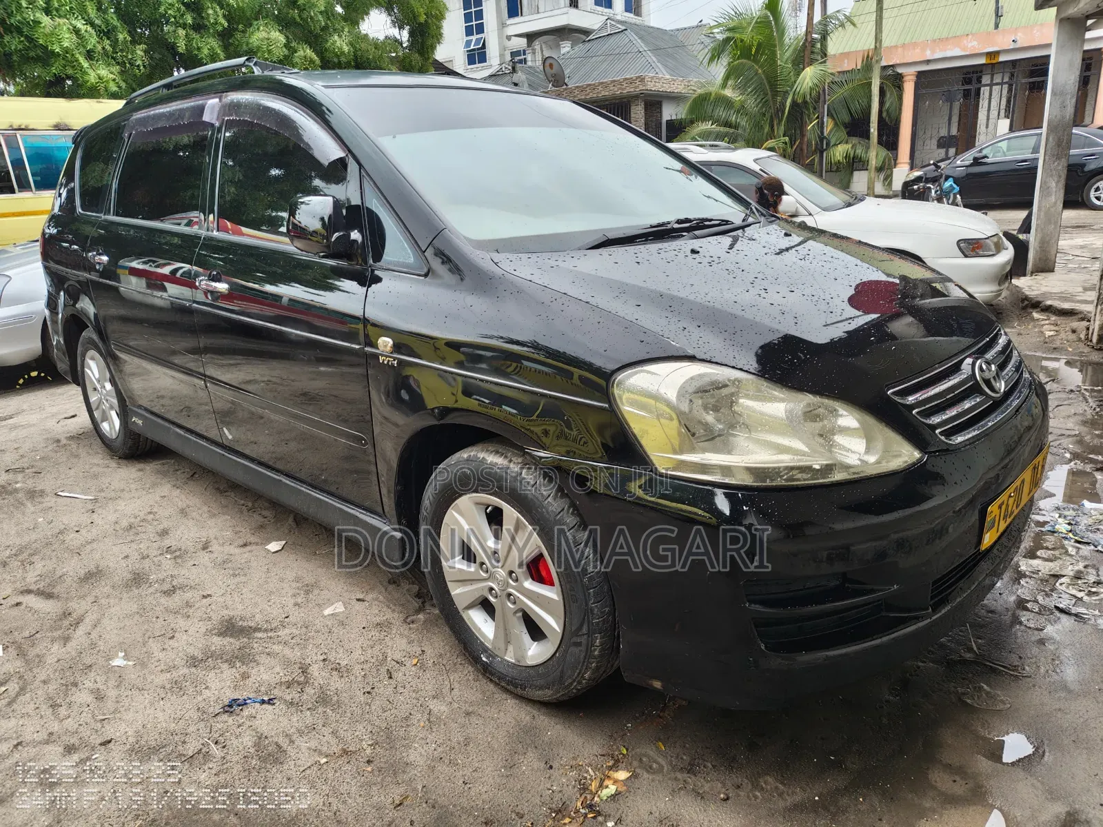 Toyota Ipsum 2005 Black