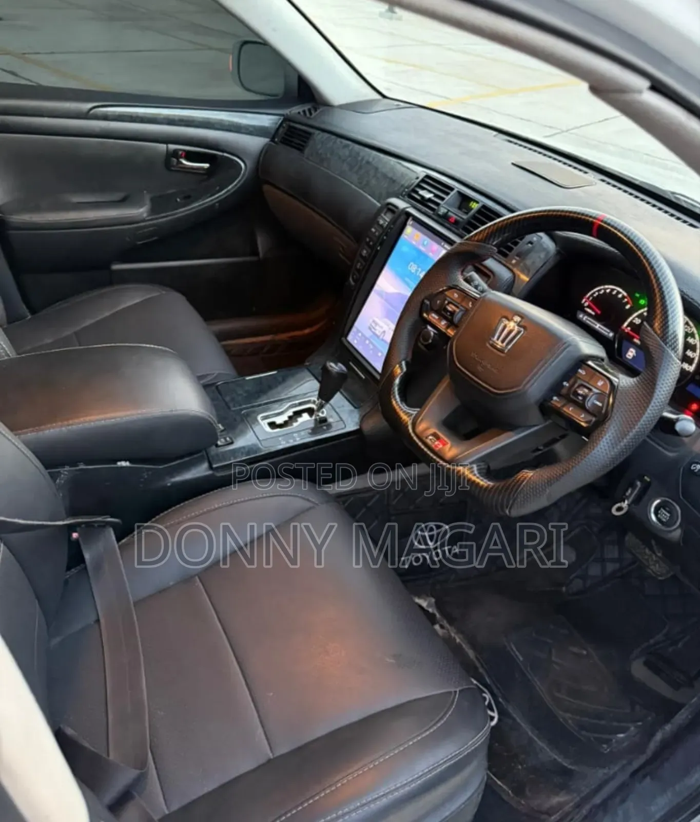 Toyota Crown 2006 White