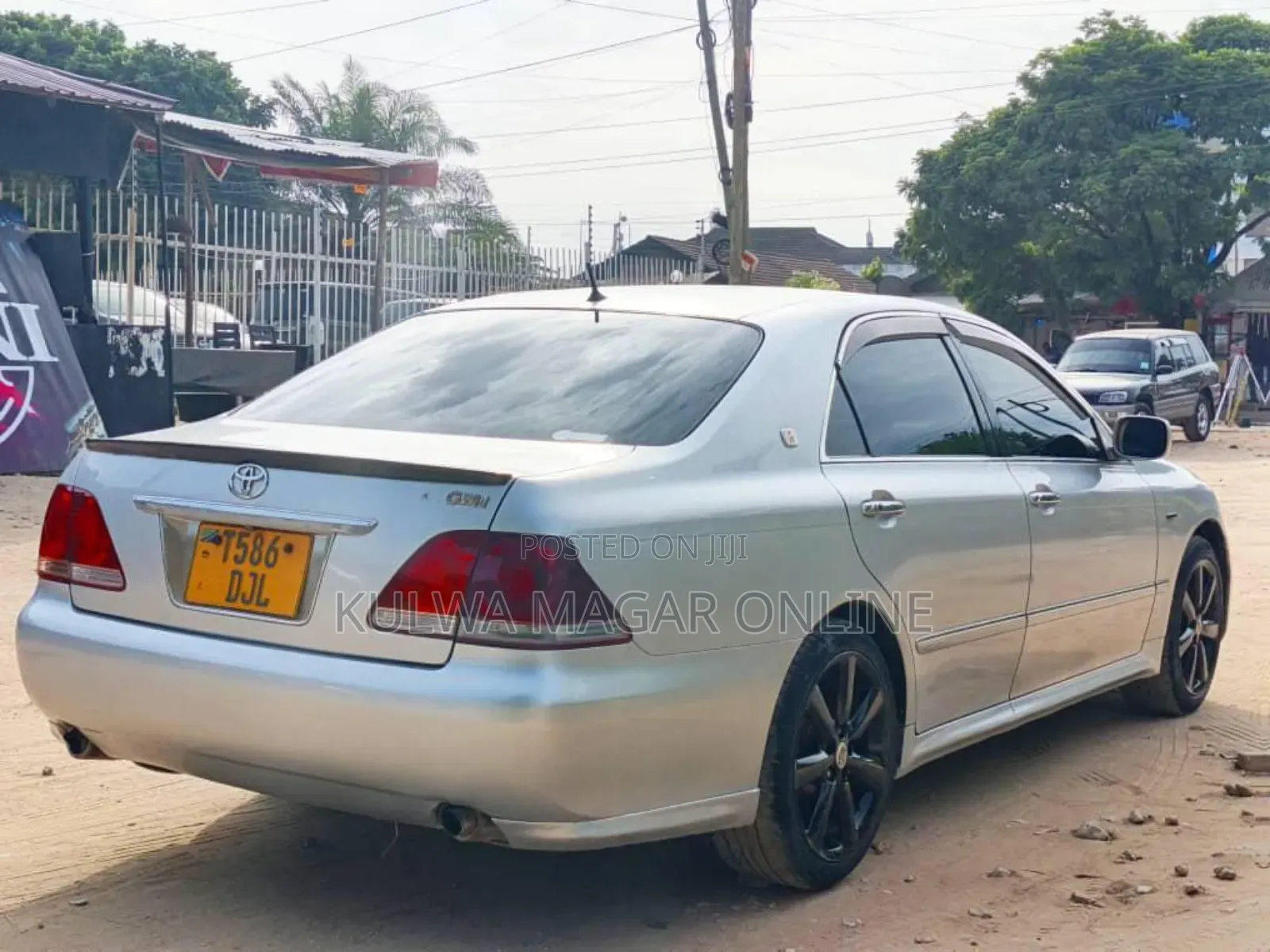 Toyota Crown Royale 2005 White