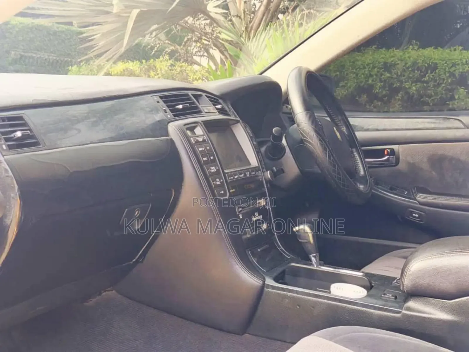 Toyota Crown Royale 2005 White