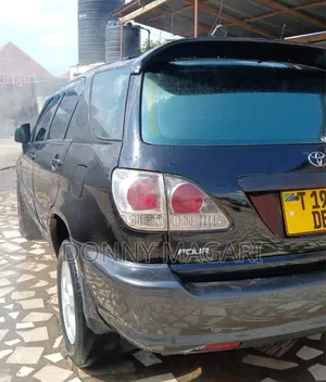Toyota Harrier 2004 Black