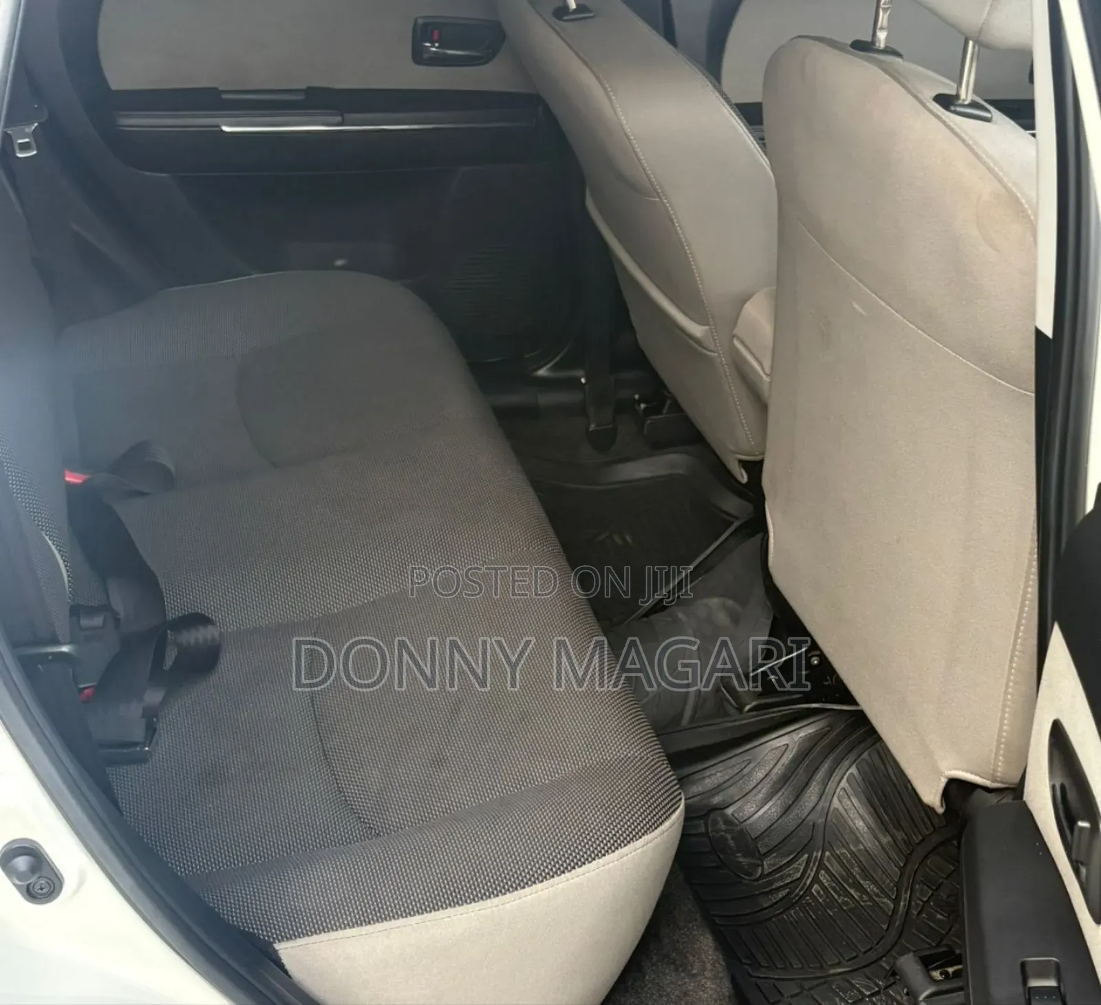 Mazda Verisa 2007 White