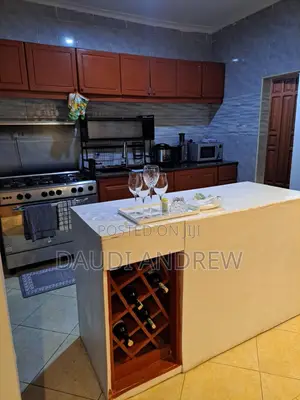 Furnished 3bdrm Apartment in Oyster Bay for rent