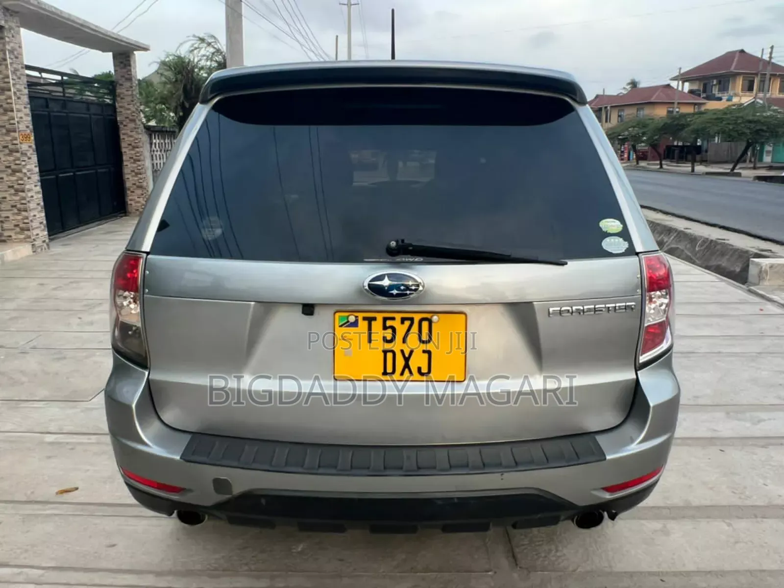 Subaru Forester 2010 Silver