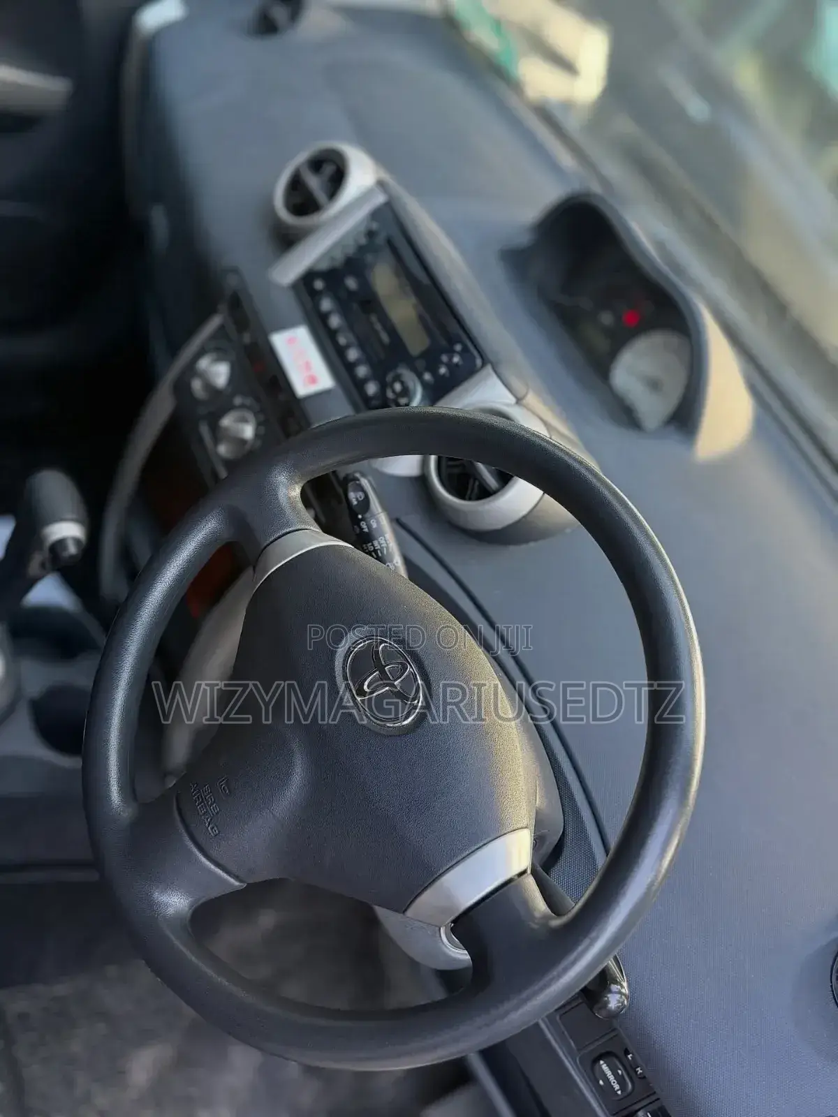 Toyota IST 2004 Ivory