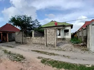 3bdrm Apartment in Excela Joshua, Chanika for sale