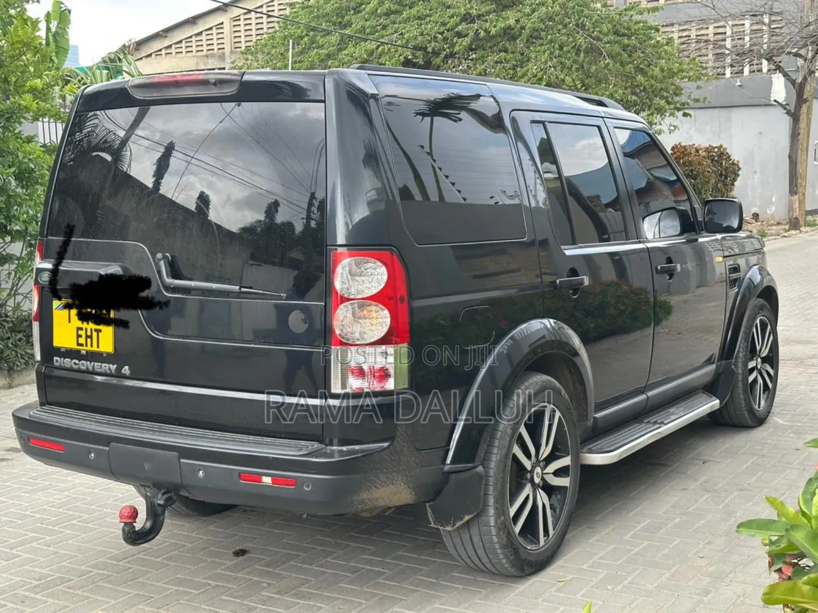 Land Rover Discovery 2011 Black