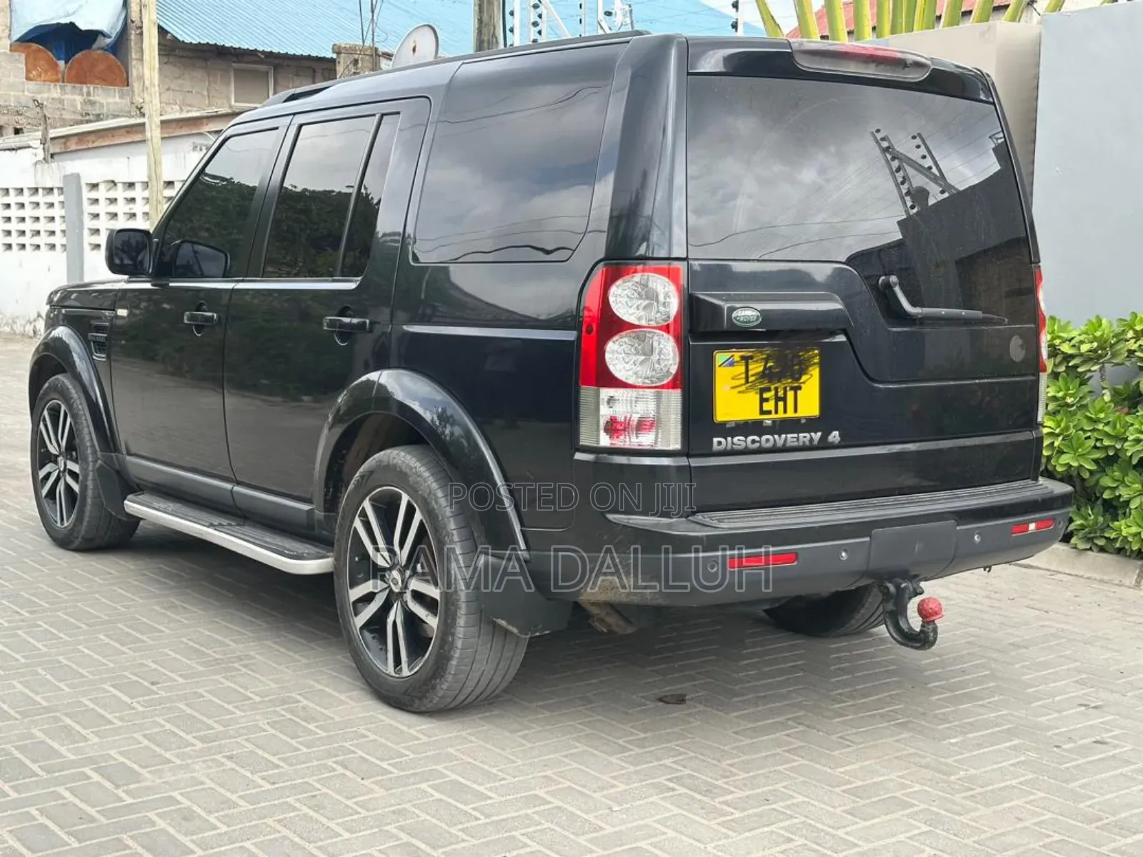 Land Rover Discovery 2011 Black