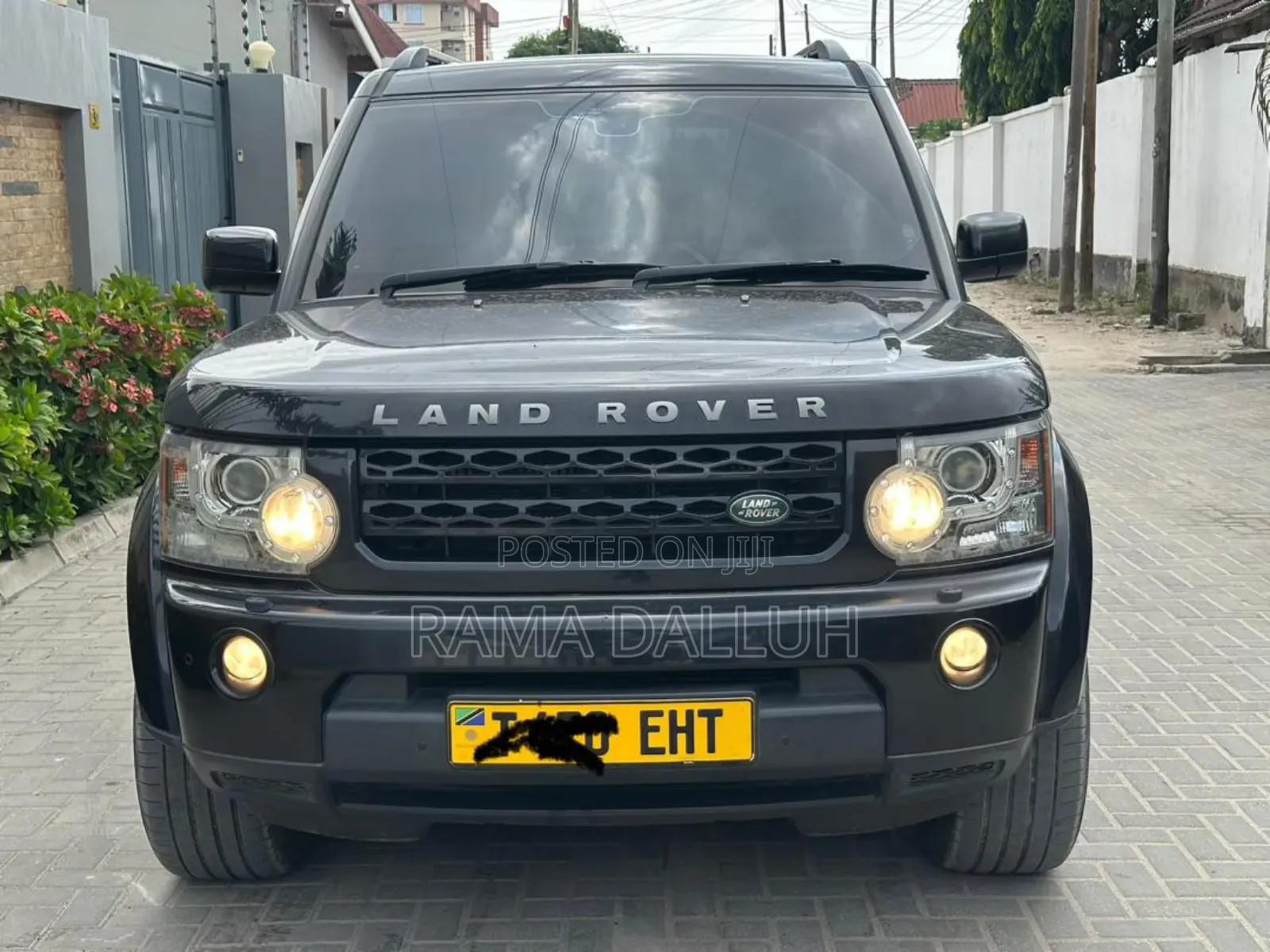 Land Rover Discovery 2011 Black