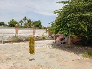 Kiwanja Kiko Ndani Ya Fence Kinauzwa Mbezi Beach a Makazi Mapya