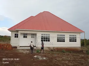 3bdrm Apartment in Uchira Moshi, Kirua Vunjo Kusini for rent