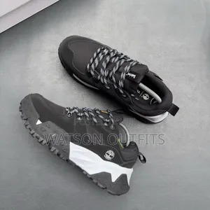 Viatu or Men's Leather Shoes Durably Made and Classically Smart