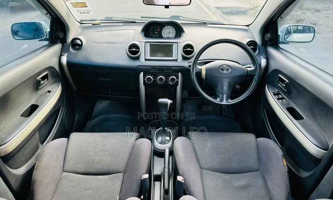 Toyota IST 2004 White