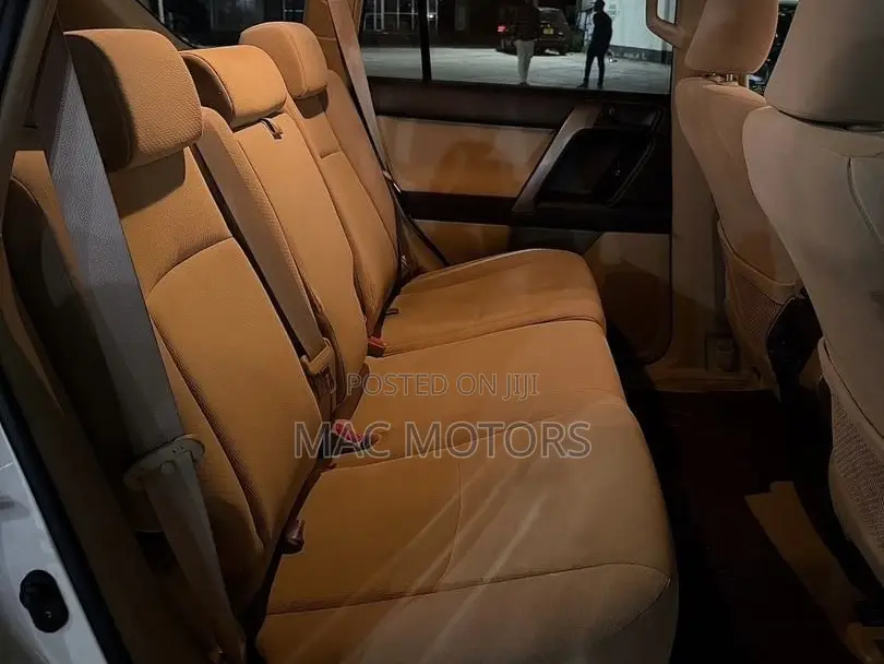 Toyota Land Cruiser Prado 2.7 i 2012 White