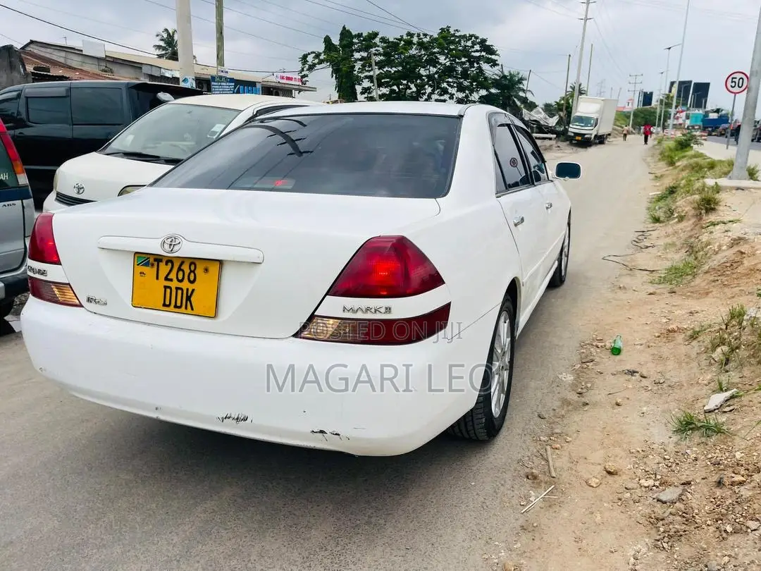 Toyota Mark II 2003 White