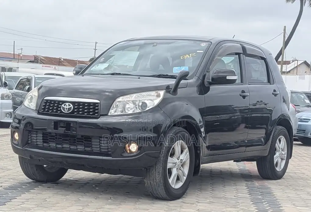 Toyota Rush 1.5 RWD 2010 Black