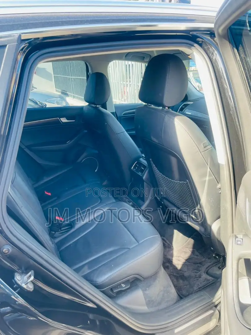 Audi Q5 2015 Black