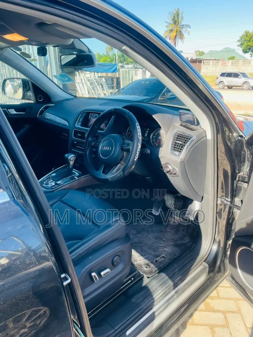 Audi Q5 2015 Black