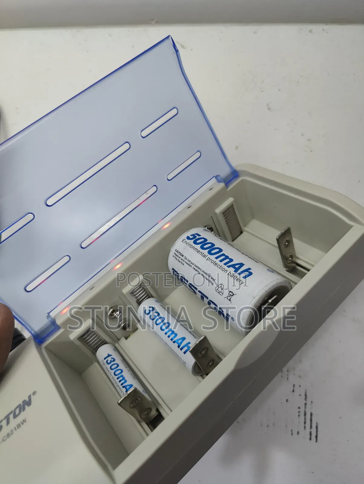 Universal Chargers Za Betri