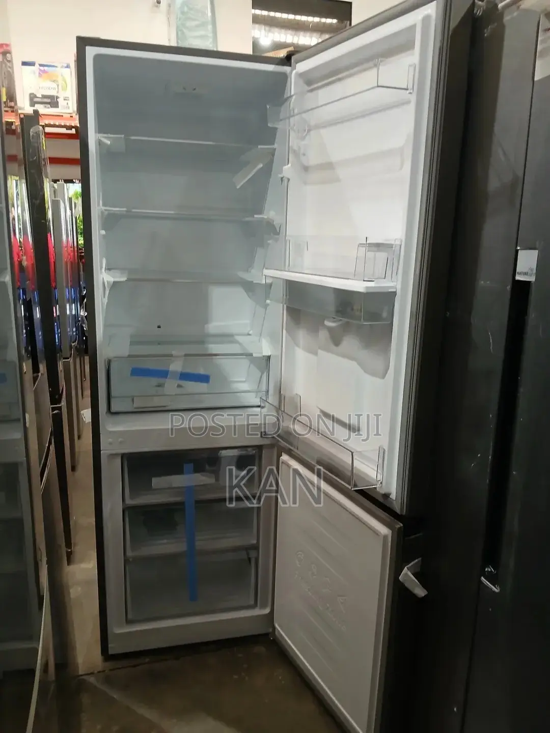 Hisense Fridge 350l