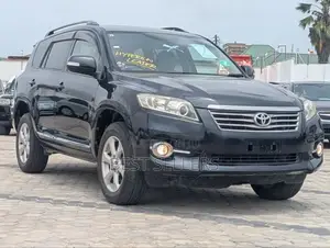 Toyota Vanguard 2013 Black