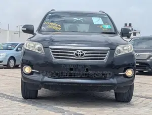 Toyota Vanguard 2013 Black