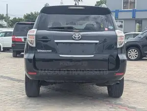 Toyota Vanguard 2013 Black