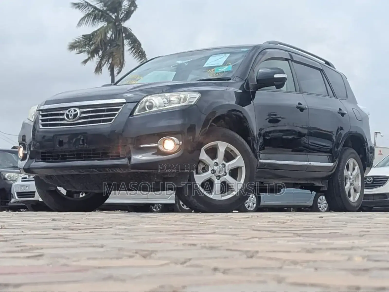 Toyota Vanguard 2013 Black