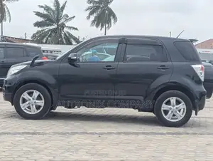 Toyota Rush 1.5 AWD 2010 Black