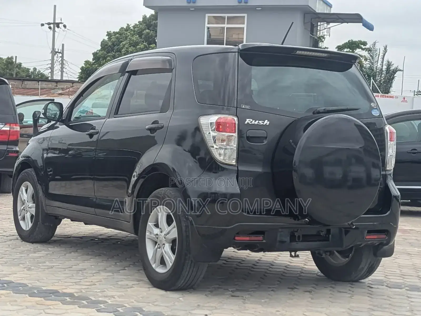 Toyota Rush 1.5 AWD 2010 Black
