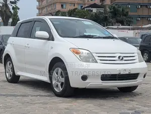 Toyota IST 2005 White