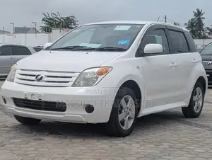 Toyota IST 2005 White